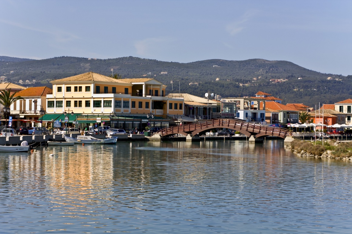 'Island and city of Lefkada at ionio, Greece' - Λευκάδα